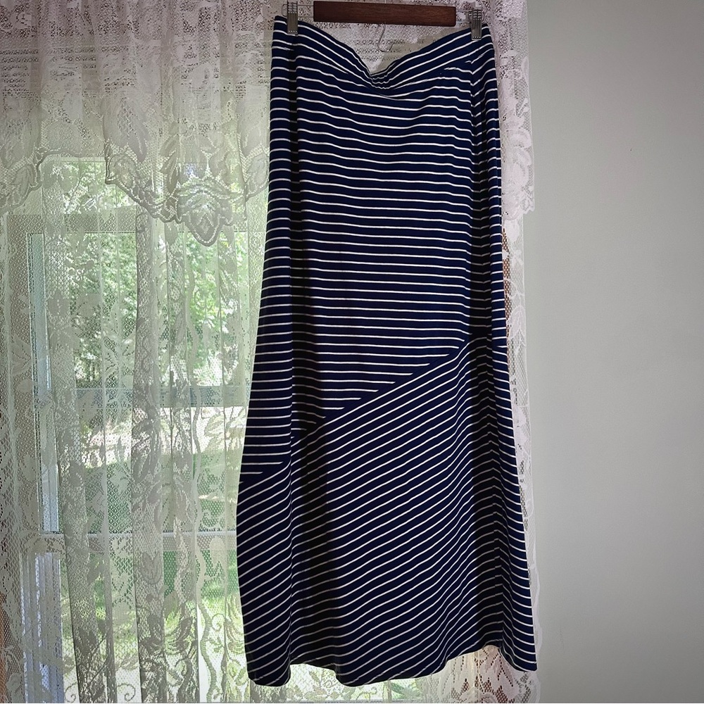 Sonoma navy and white stripe maxi skirt, size Small.
